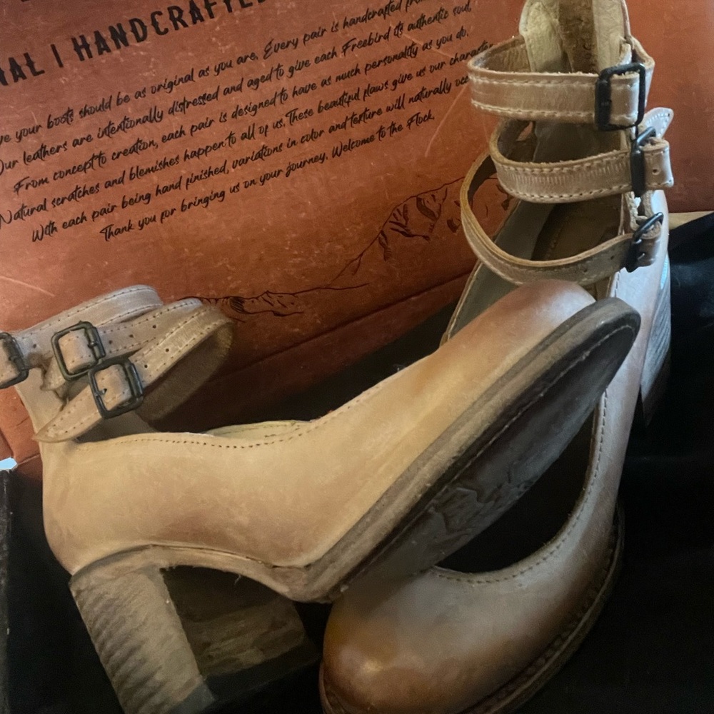 Freebird by Steven Brown Randi Block Heel Shoes Size 6